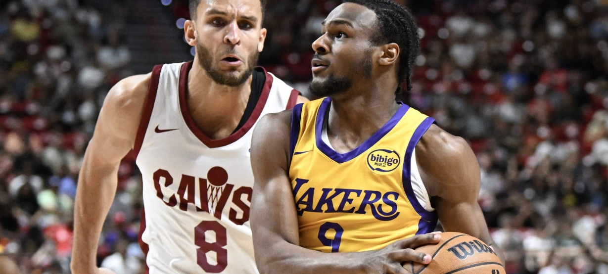 Bronny e Knecht comandam vitória, mas Lakers está fora da NBA Summer League