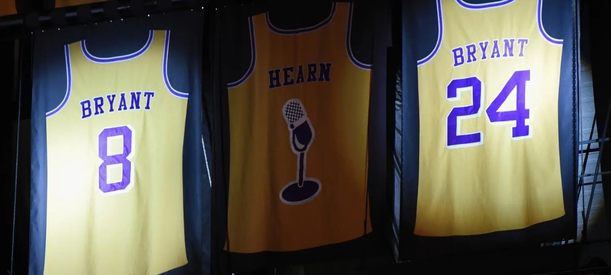 NBA: Por que Kobe Bryant trocou a camisa 8 pela 24 no Lakers?