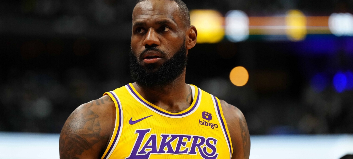 LeBron James fica em último em estatística importante na NBA
