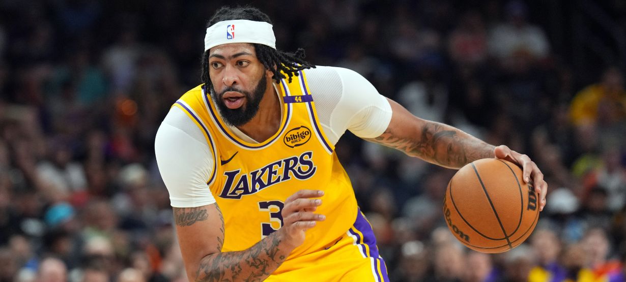 Anthony Davis faz piada com vitória do Lakers em noite histórica de LeBron