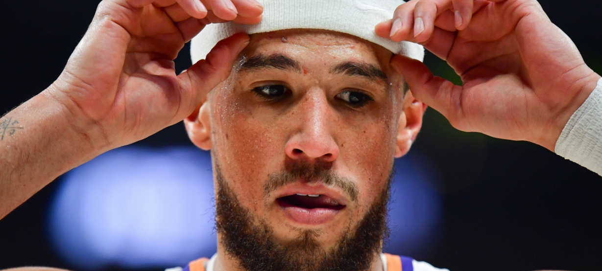 Devin Booker reage a vídeo que ele estaria criticando Bronny James