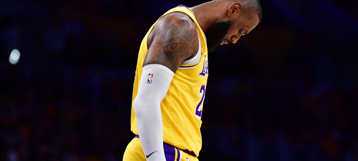 NBA: LeBron James pode desfalcar o Lakers hoje contra o Suns