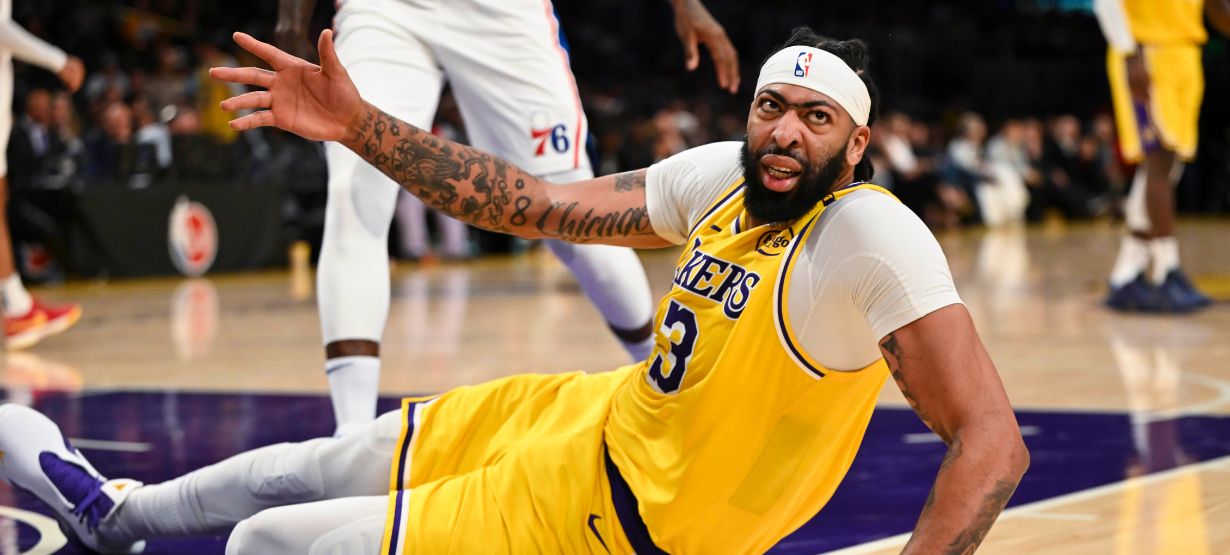 Grizzlies x Lakers: Anthony Davis revela se vai jogar após ter o olho examinado