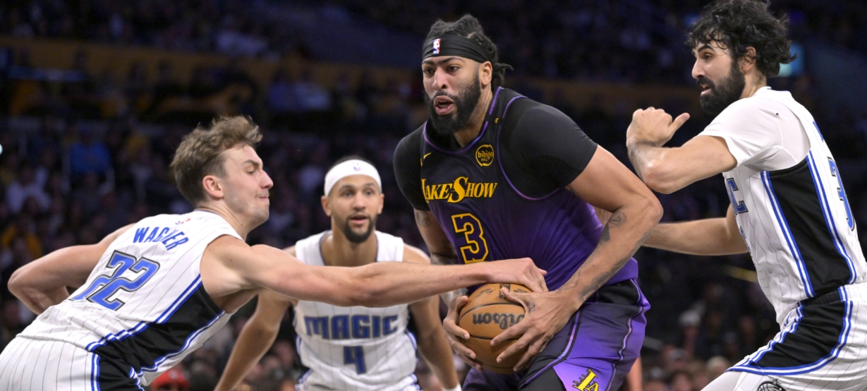 O vacilo do Lakers que selou a derrota do time por apenas um ponto para o Magic