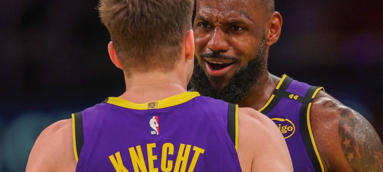 LeBron James detona os times da NBA por deixarem Knecht escapar