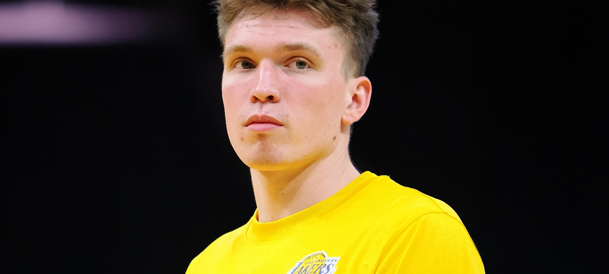 O melhor calouro da NBA hoje é do Lakers e vamos te contar os motivos