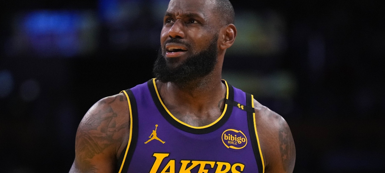 LeBron James faz duras críticas ao estilo de jogo de hoje na NBA