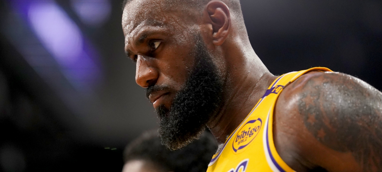Médico alerta como o Lakers deve lidar com LeBron James para o resto da temporada