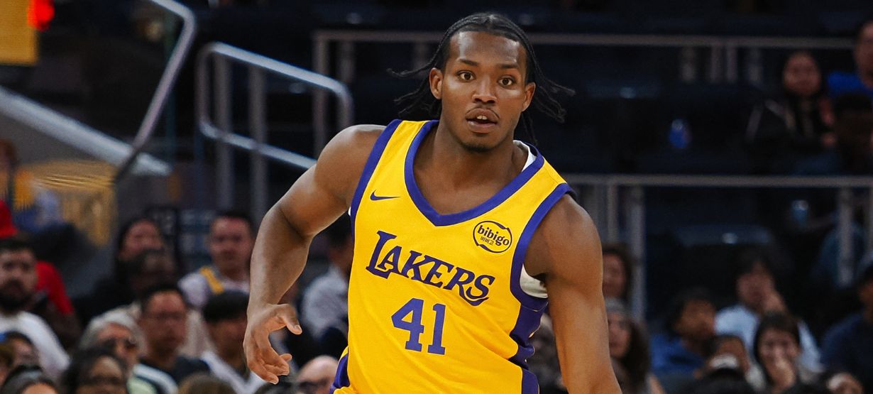 Após estreia no Lakers, Olivari dá conselho a Stephen Curry