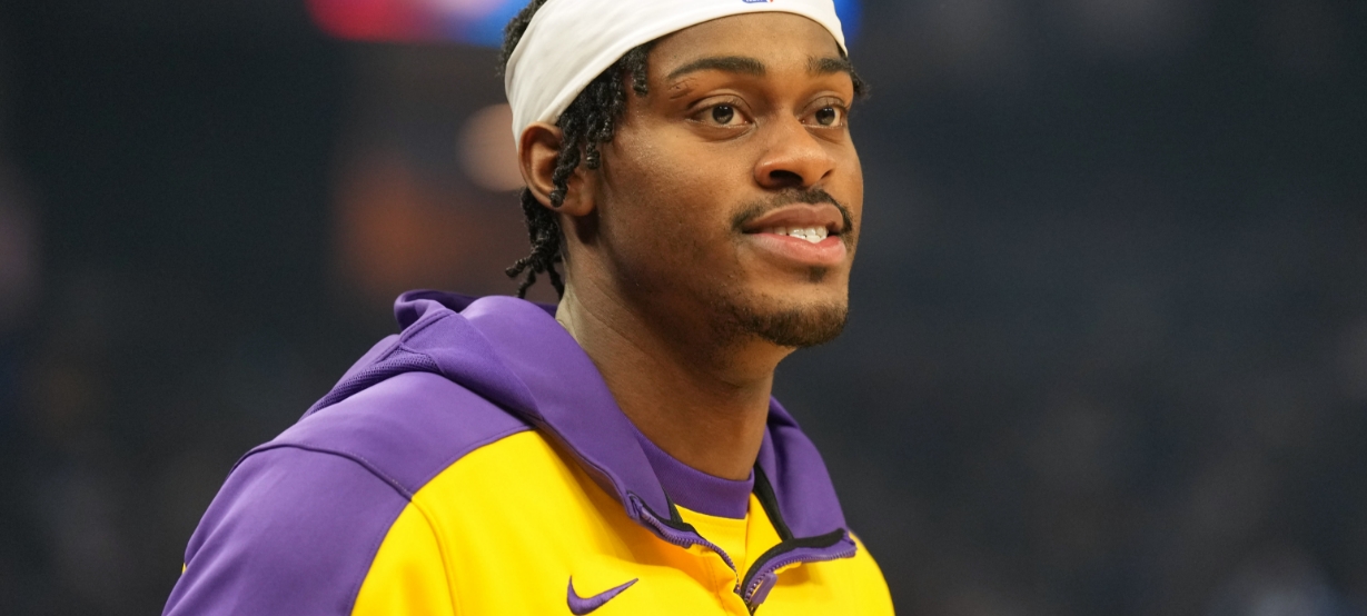 LeBron James reage de forma surpreendente ao retorno de Jarred Vanderbilt