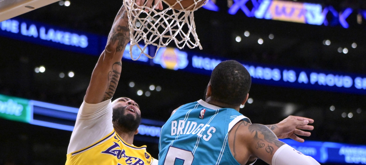 Lakers x Hornets: Onde assistir ao vivo o jogo da NBA hoje