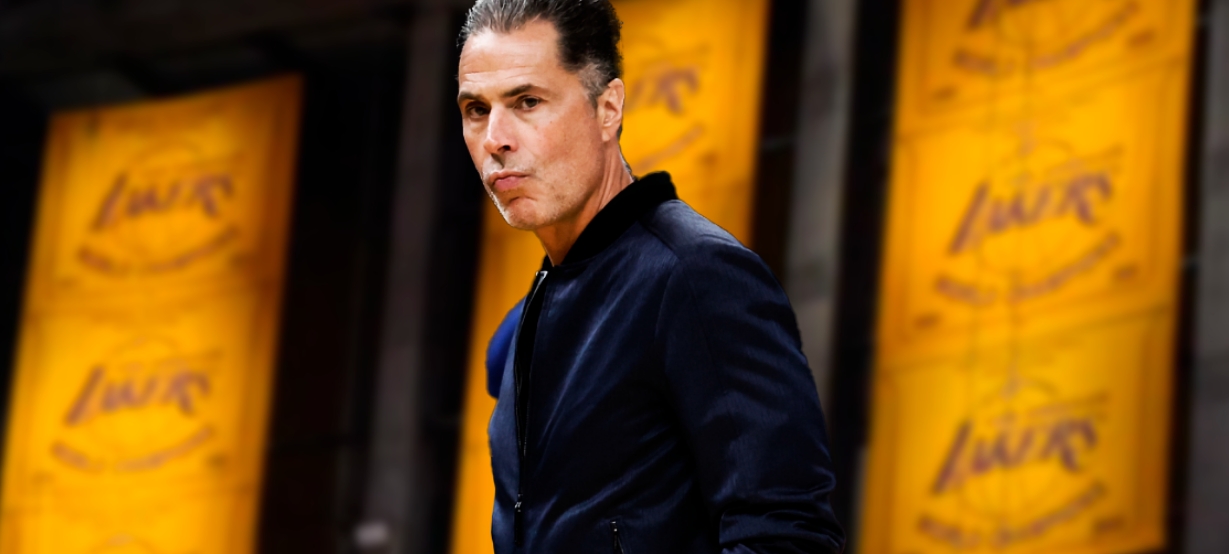 3 jogadores do Lakers que podem ser trocados nos próximos dias