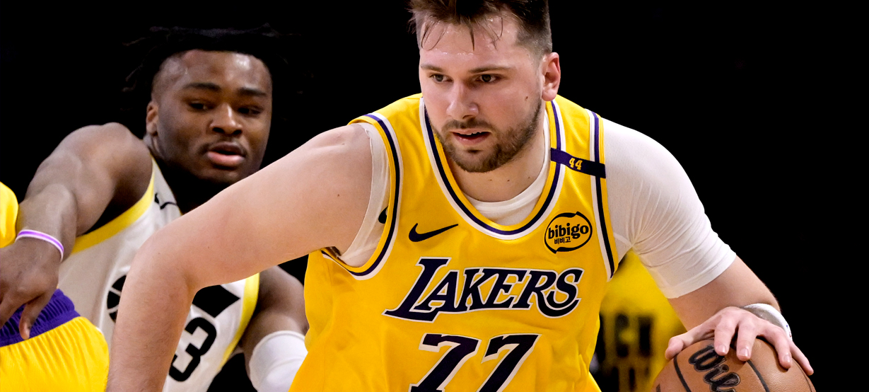 Lakers x Jazz: Saiba onde assistir ao vivo o jogo de hoje na NBA