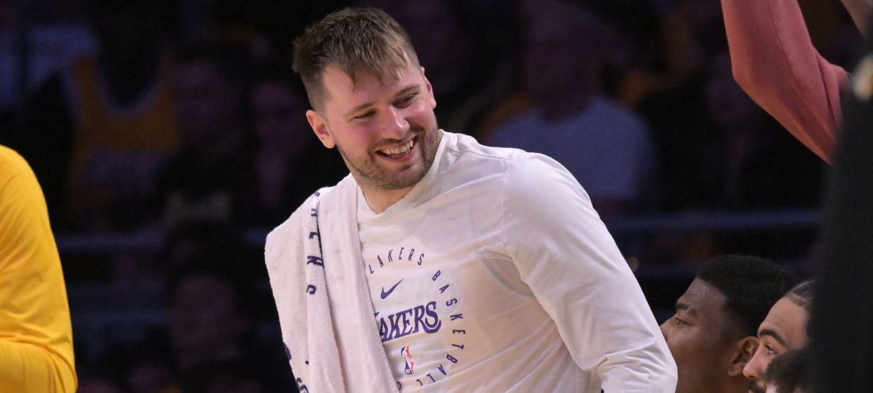 JJ Redick dá notícia animadora sobre Luka Doncic para jogo contra o Hornets