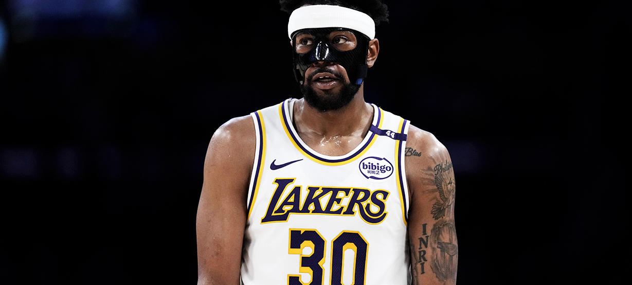 Rumores NBA: Lakers vai dispensar dois jogadores e pode promover reforço