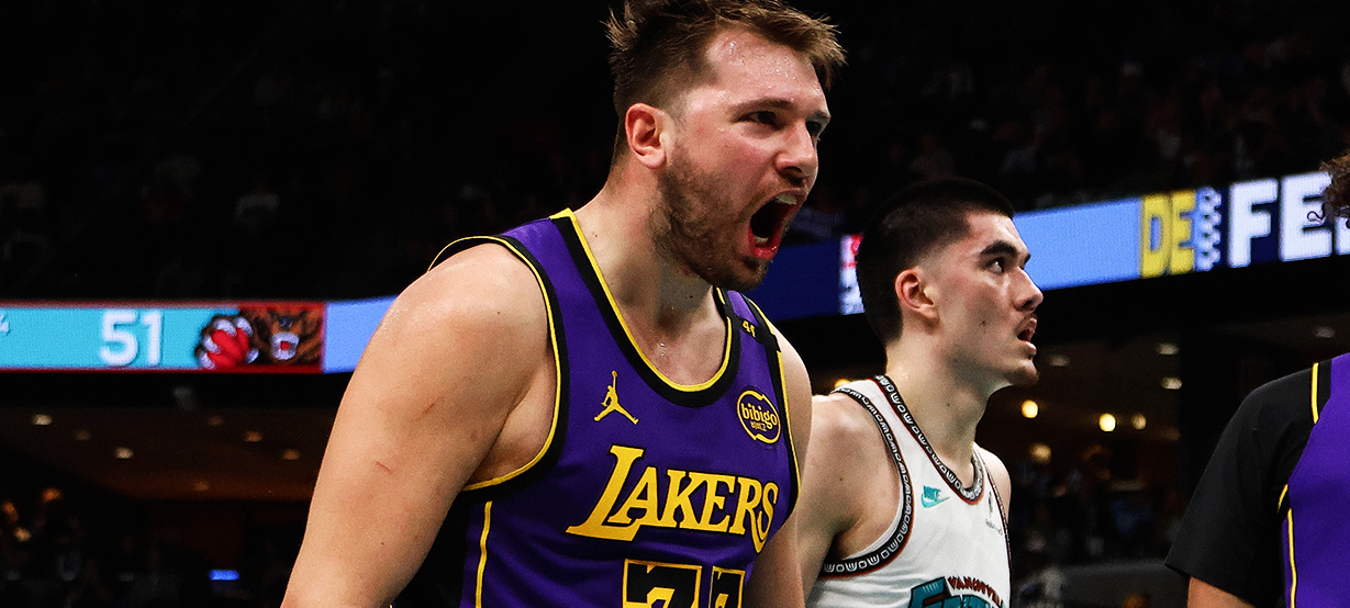 Na raça! Lakers garante grande vitória contra Grizzlies ne estrada
