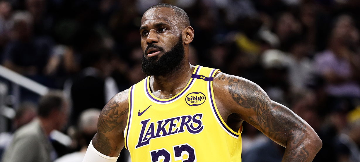 LeBron James assume culpa na derrota do Lakers após erro bizarro