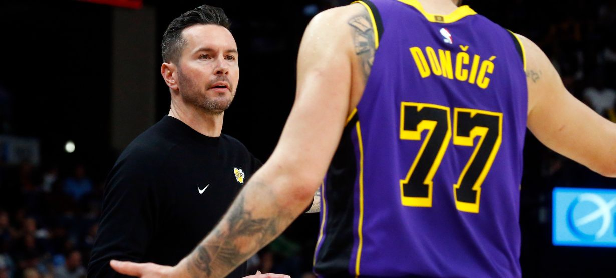 ‘Decepcionado’: JJ Redick define atuação de Luka Doncic contra o Mavs