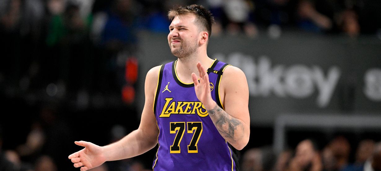 Vingança de Doncic em Dallas explana guerra entre torcida e Nico Harrison