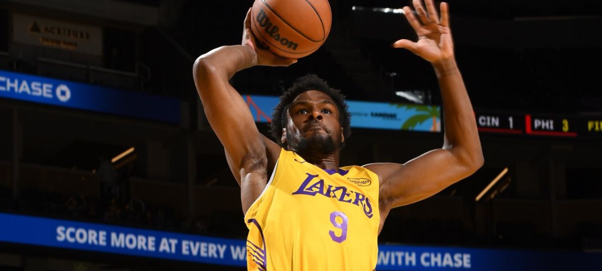 Bronny James foca em plano para ganhar espaço na rotação do Lakers