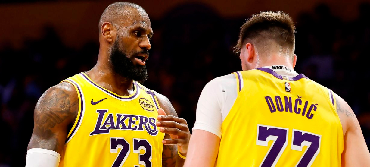 Novo quinteto dos Lakers: time pode ter o melhor ataque da NBA?