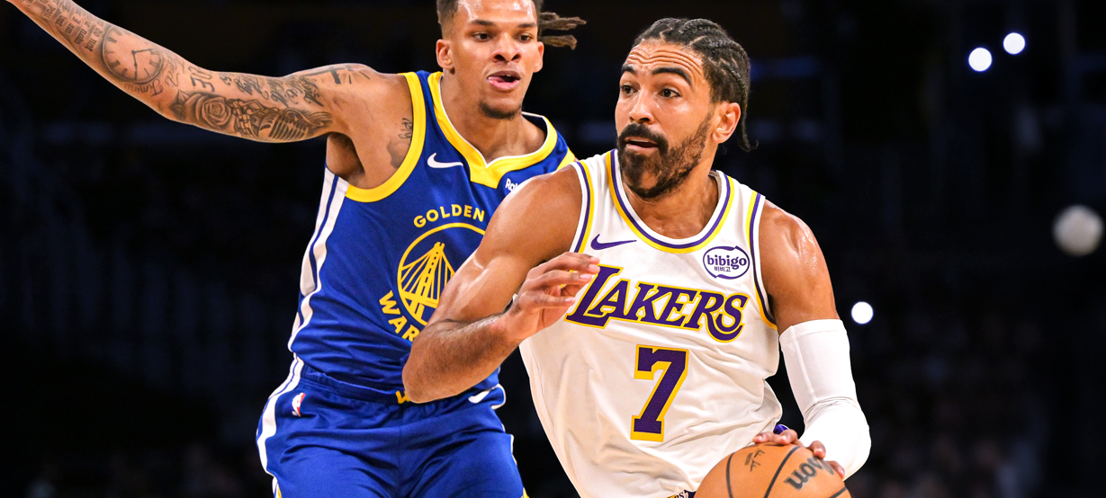 Lakers tem time titular confirmado para estreia contra o Warriors