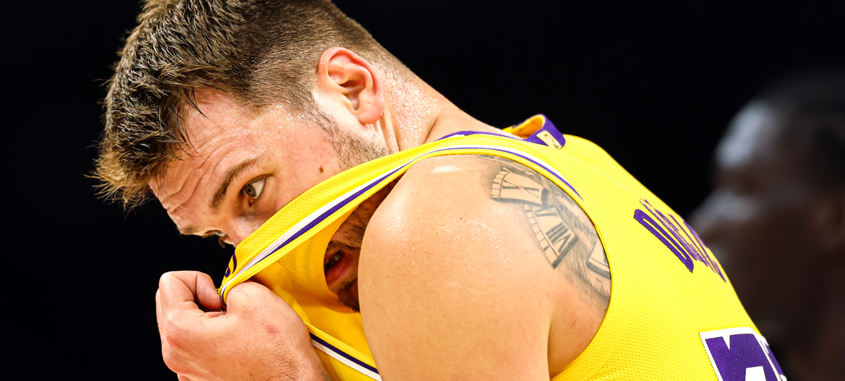 NBA: Lakers joga completo hoje contra o Timberwolves?