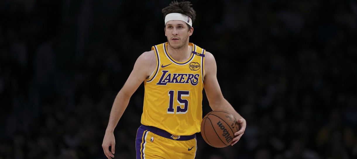 O craque que joga de graça nos Lakers