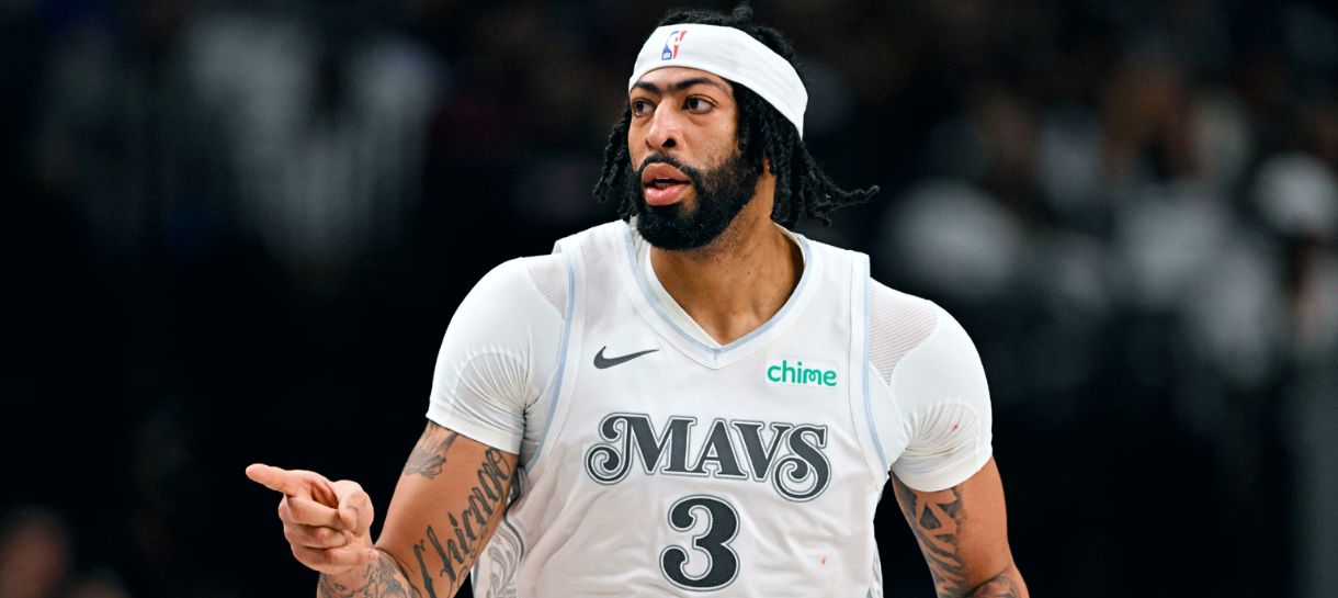 Anthony Davis é liberado para jogar contra o Lakers