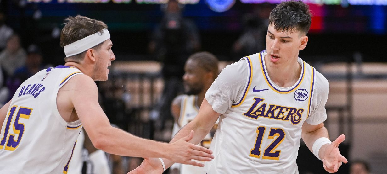 Lakers vence o Heat em noite surpreendente de Jake LaRavia