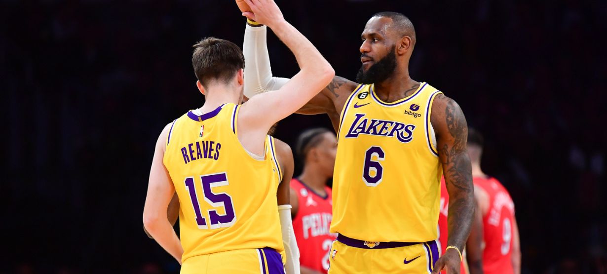 Clima bom! Austin Reaves faz piada com LeBron James na G-League