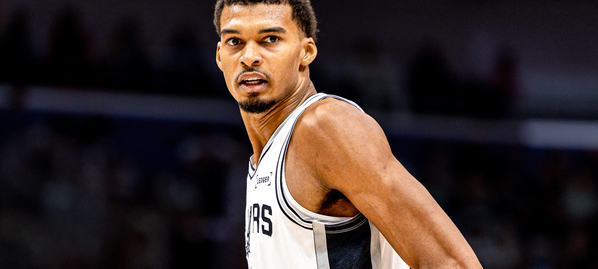 Wembanyama se rende a Doncic antes de duelo entre Lakers e Spurs