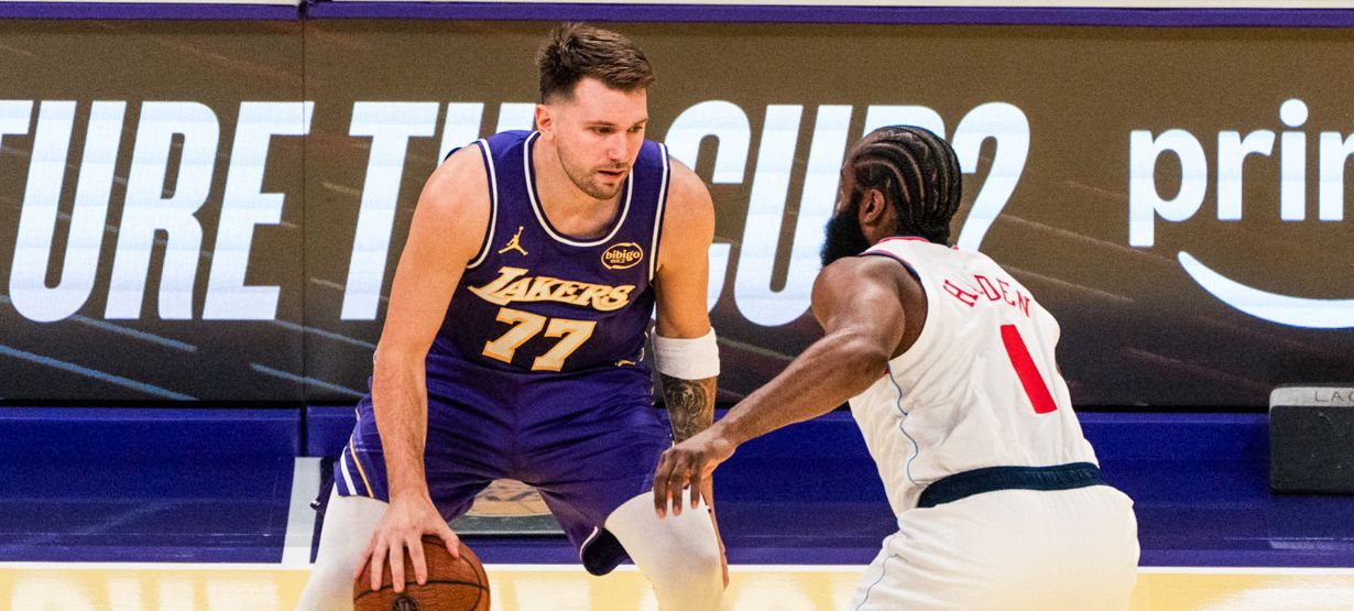 Lakers x Clippers: Onde assistir ao vivo o clássico de hoje na NBA