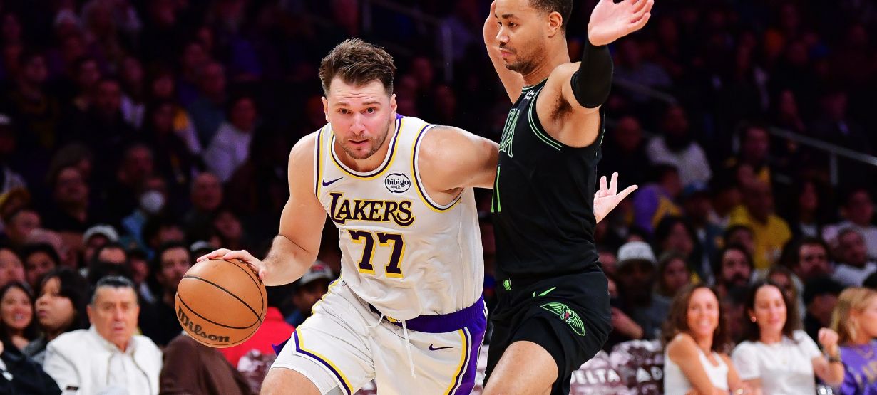 Lakers atropela o Pelicans e chega à 7ª vitória seguida na NBA