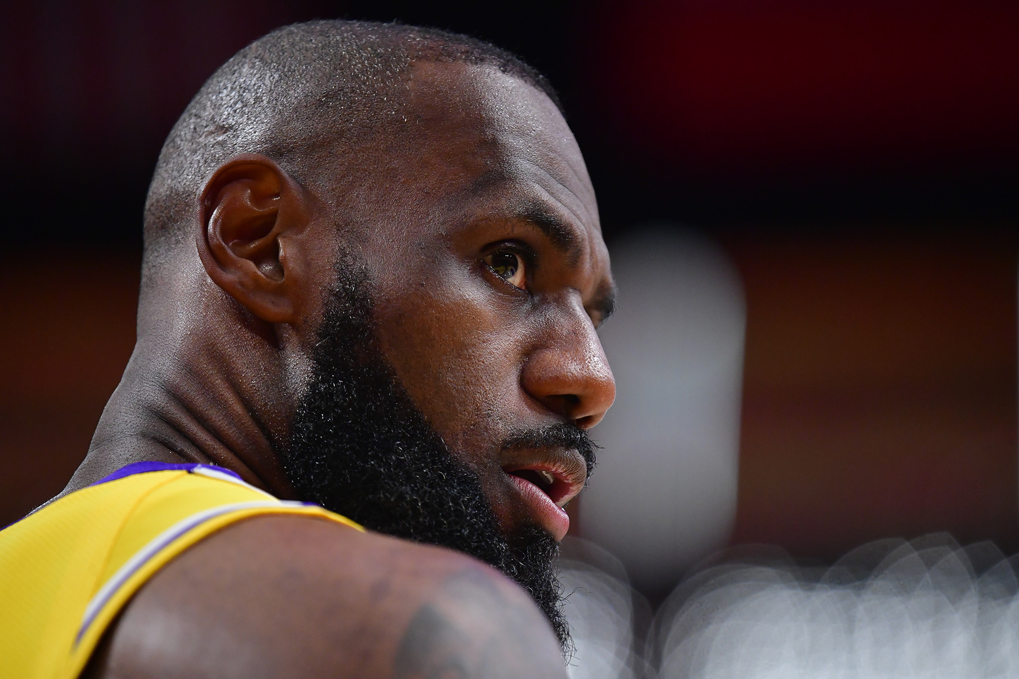 LeBron abre o jogo sobre sacrifício no Lakers