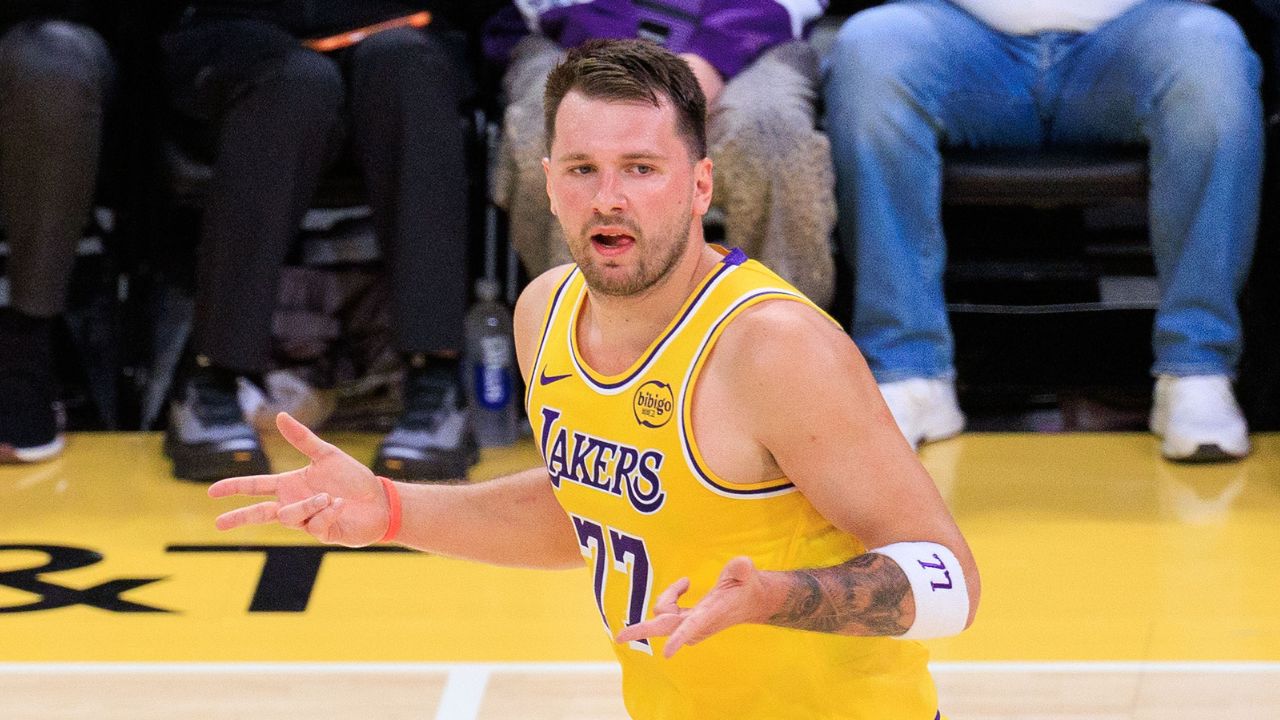 Luka Doncic lidera vitória do Lakers contra o Clippers sob gritos de “MVP”