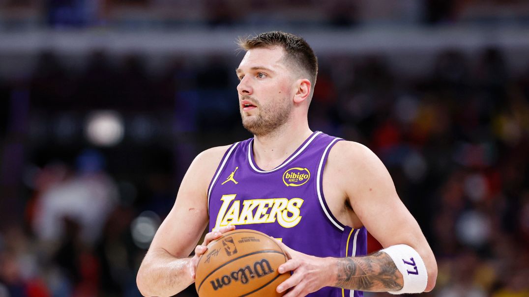 Em meio a crise pessoal, Luka Doncic despenca na corrida pelo MVP