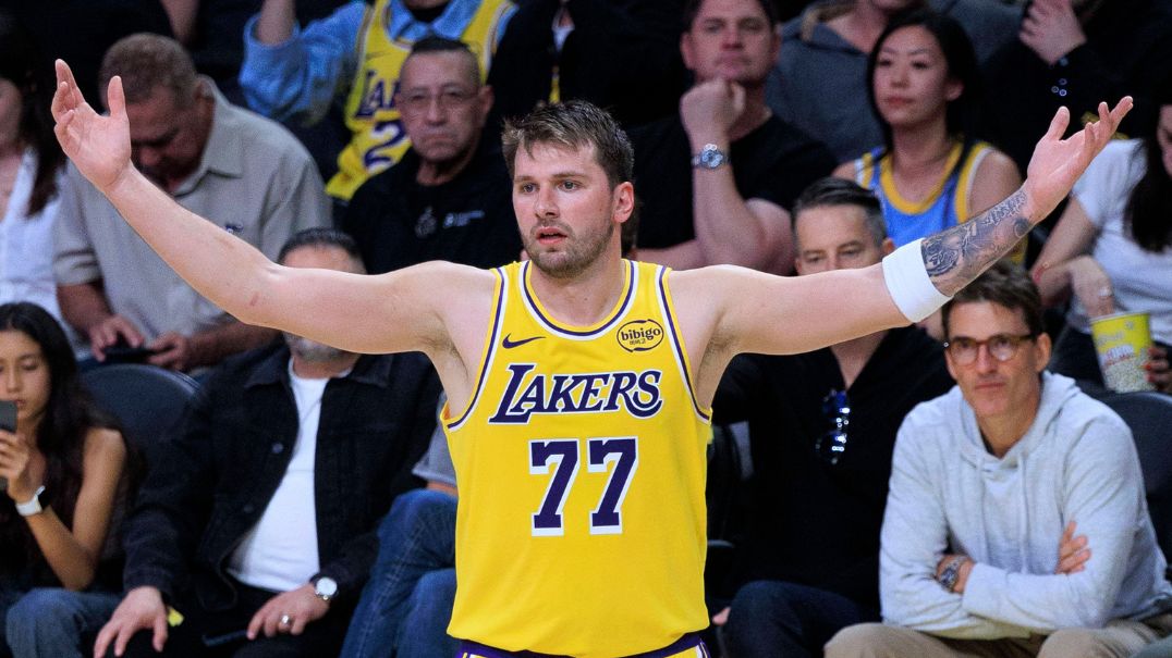 Lakers provoca NBA após médias absurdas de Luka Doncic