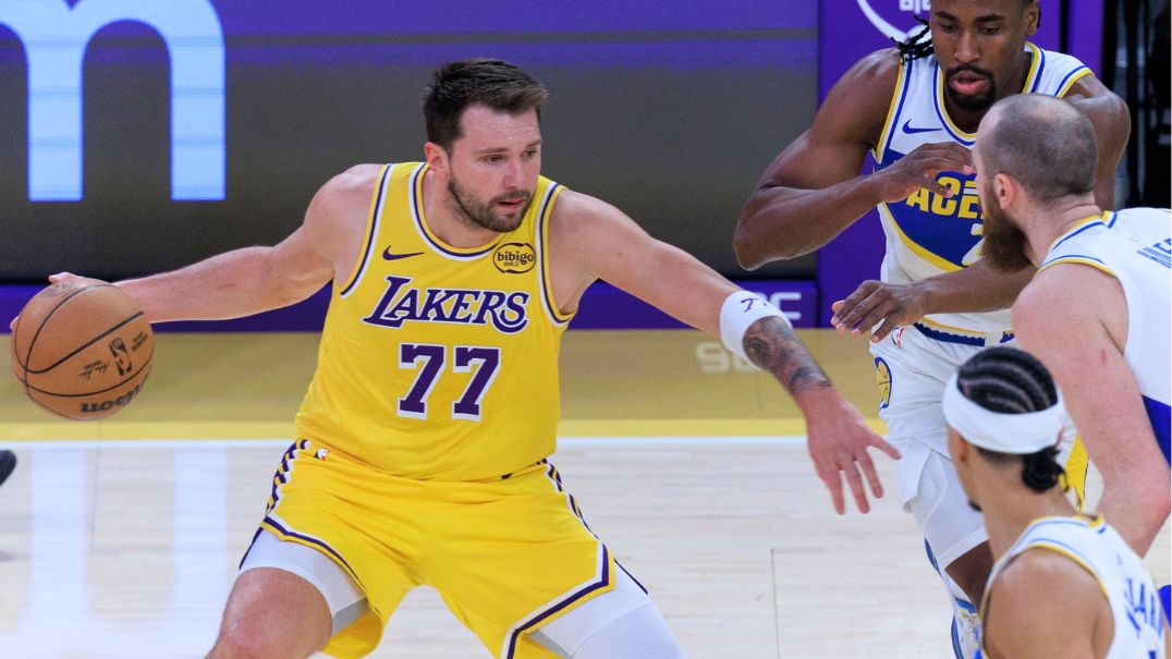 Luka Doncic lidera vitória do Lakers sobre o Pacers com 44 pontos