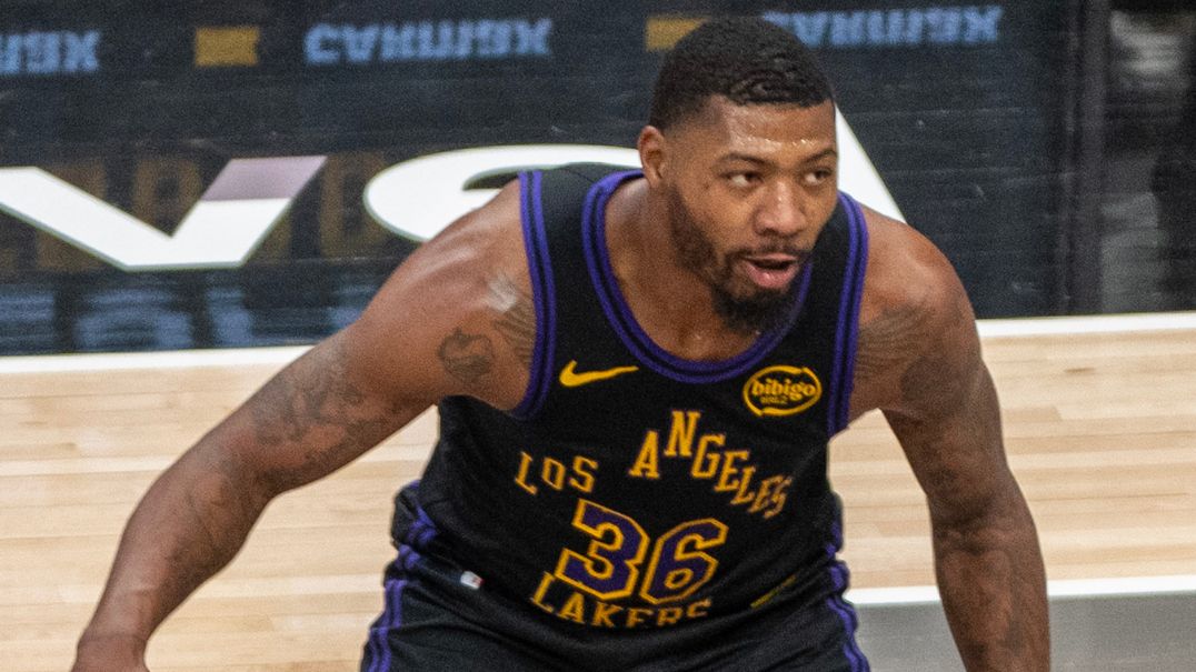 As contratações que resolveram um dos maiores problemas do Lakers