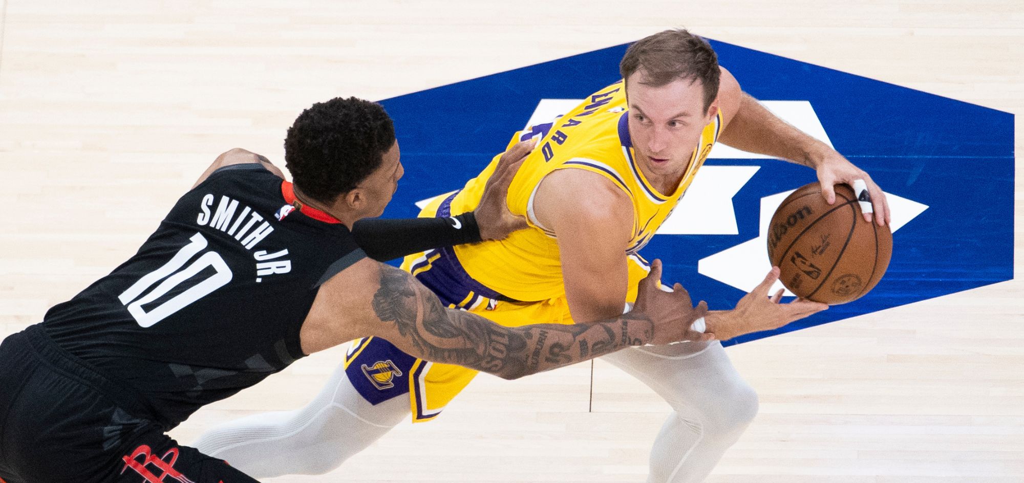 Lakers tem chance de fechar a série no Jogo 5 contra o Rockets