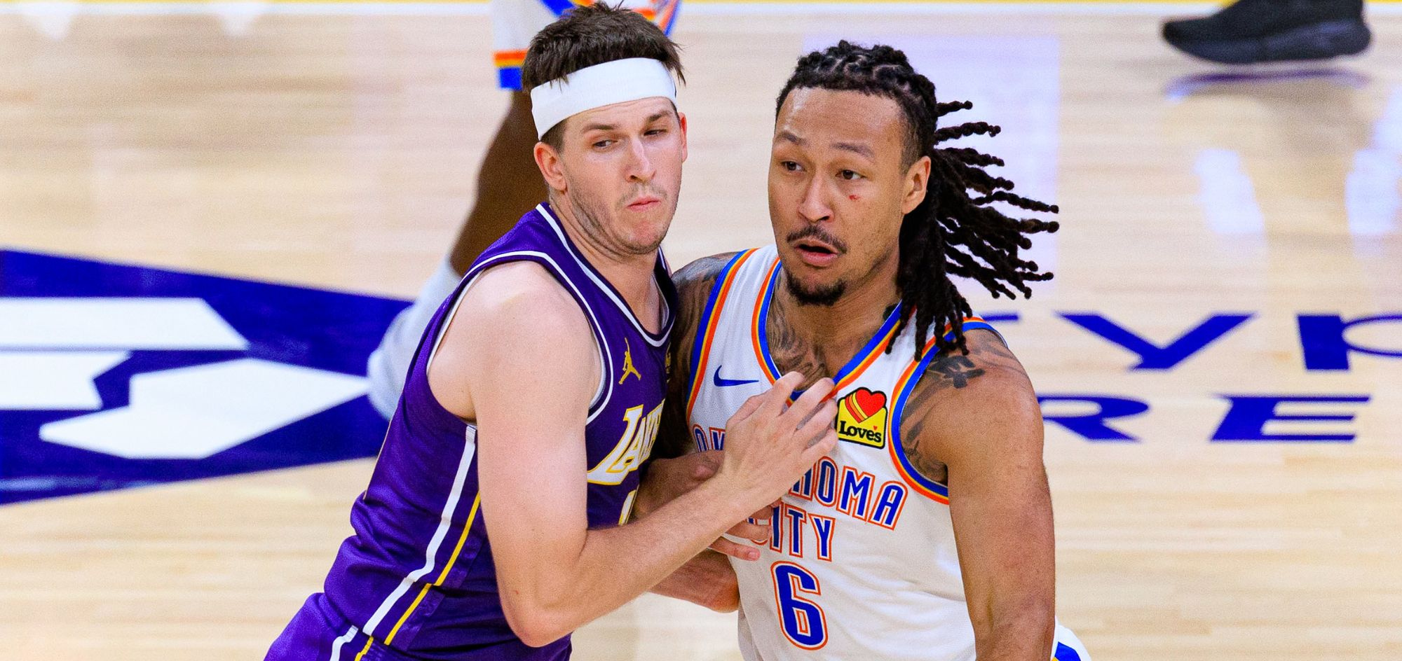 Lakers perde segundo jogo para o Thunder e se complica nos Playoffs