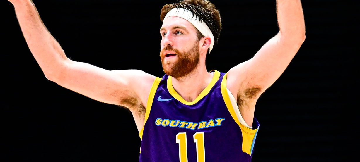 Lakers perto de assinar contrato two-way com Drew Timme