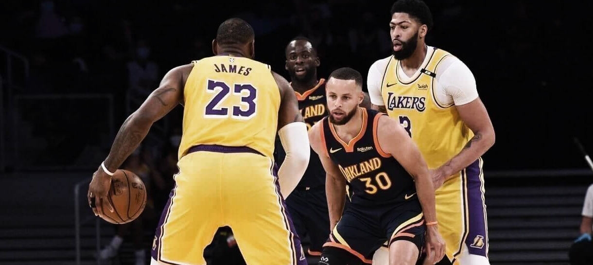 Em partida emocionante, Lakers vence Warriors
