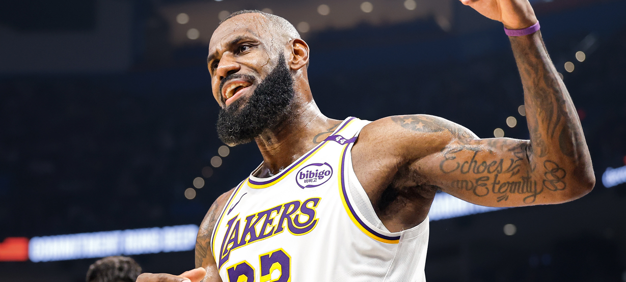 LeBron James jogando na G-League? Calma, tem explicação!