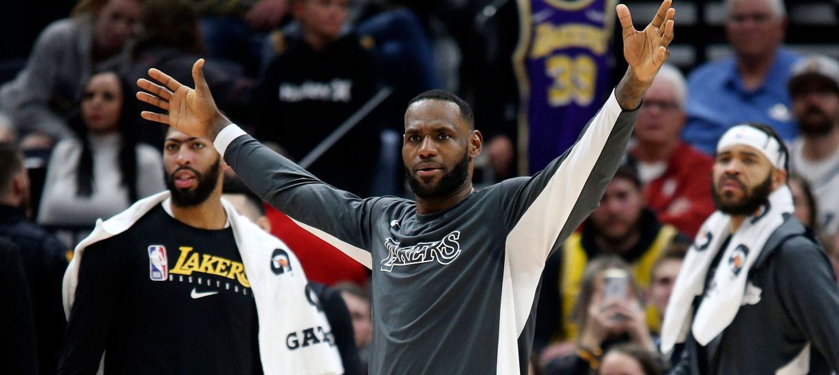 Lakers vence Jazz e abre nova sequência de vitórias