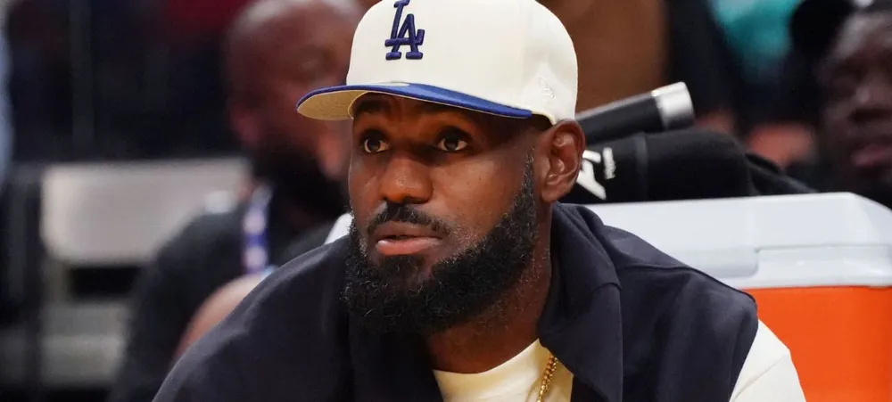 Torcedor do Lakers processa LeBron James após perder R$ 4,6 mil
