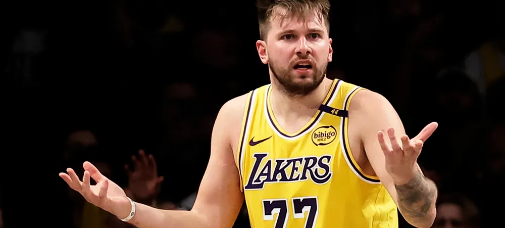 Luka Doncic estava claramente irritado após derrota do Lakers