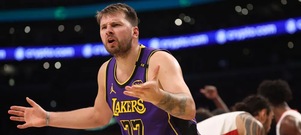 Luka Doncic vai jogar contra o Dallas hoje? Confira lista de desfalques do Lakers