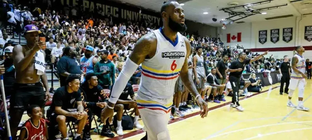 NBA: Partida com LeBron James e Jayson Tatum precisa ser encerrada antes do fim